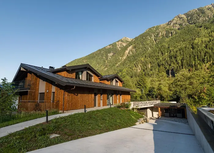 Appartamento Apartment Castorettes, Alpes Agency, Chamonix, Sleeps 6 To 7 *