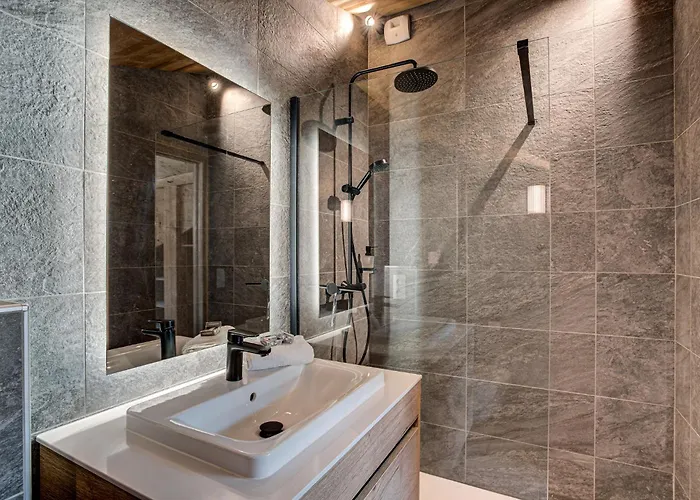 Apartment Castorettes, Alpes Agency, Chamonix, Sleeps 6 To 7 Appartamento *