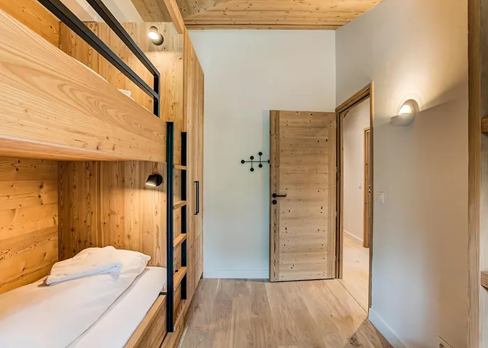 Apartment Castorettes, Alpes Agency, Chamonix, Sleeps 6 To 7 *