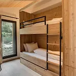 Castorettes, Alpes Agency, Chamonix, Sleeps 6 To 7