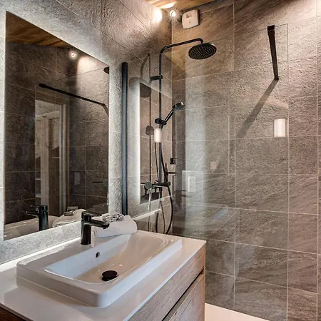 Castorettes, Alpes Trave, Sleeps 6 To 7 Apartmán *