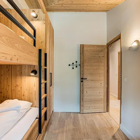 Castorettes, Alpes Trave, Sleeps 6 To 7 *