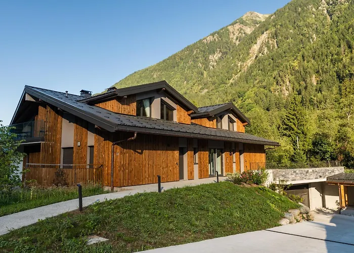 Castorettes, Alpes Trave, Sleeps 6 To 7 Apartment *