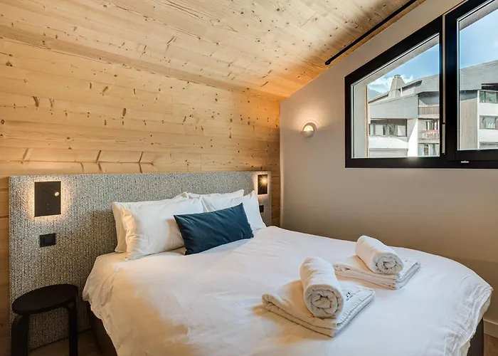 Apartment Castorettes, Alpes Trave, Sleeps 6 To 7 Chamonix