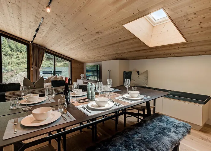 Castorettes, Alpes Trave, Sleeps 6 To 7 Apartment Chamonix