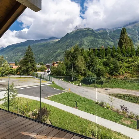 Castorettes, Alpes Agency, Chamonix, Sleeps 6 To 7 *